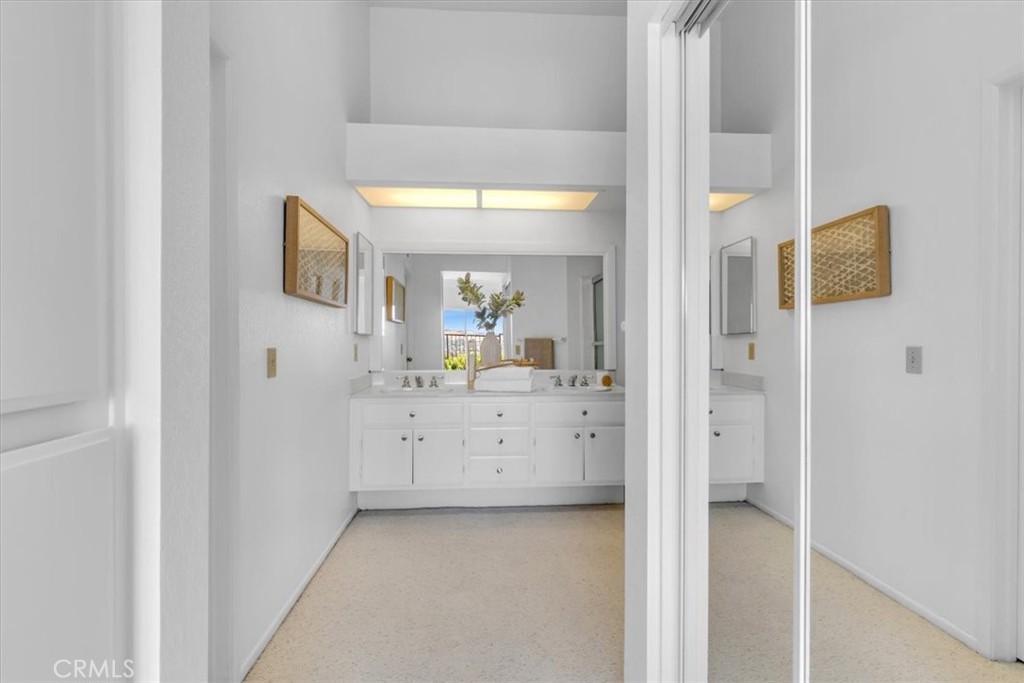 27367 Paseo Placentia