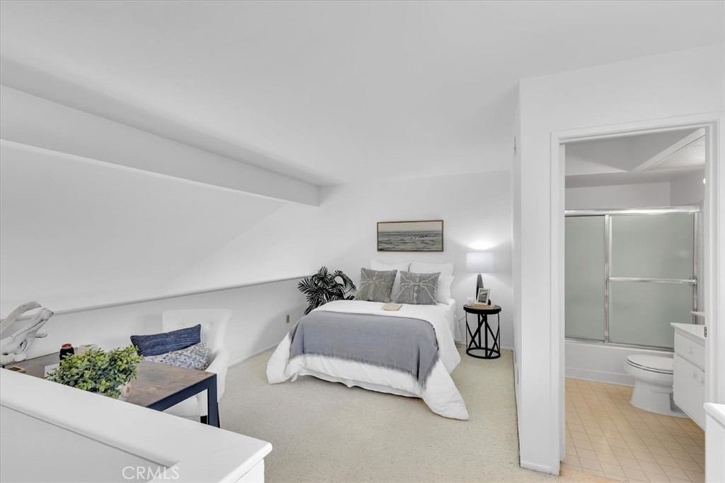 27367 Paseo Placentia