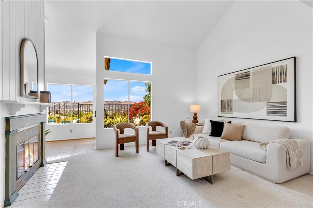 27367 Paseo Placentia