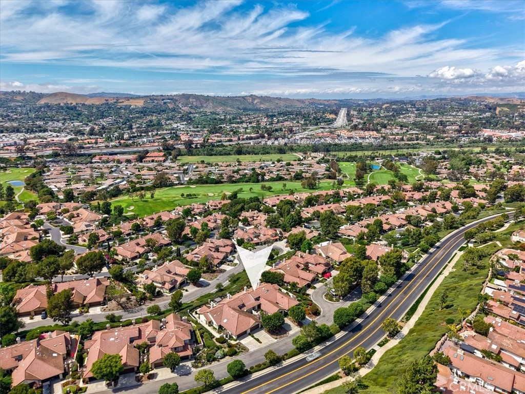 27367 Paseo Placentia