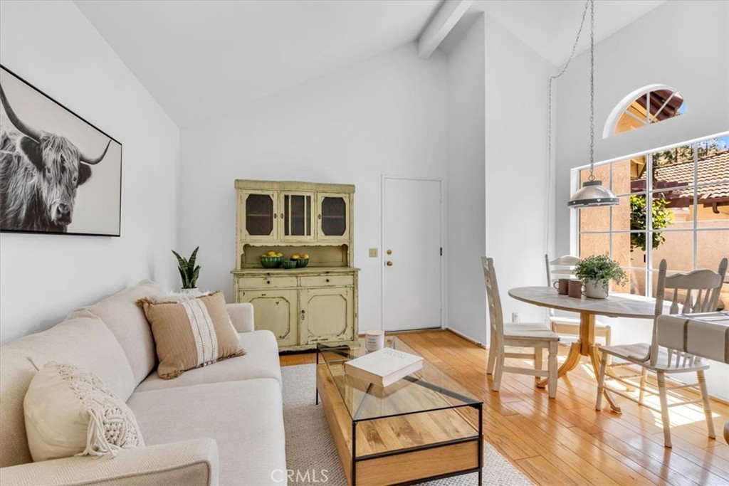 27367 Paseo Placentia