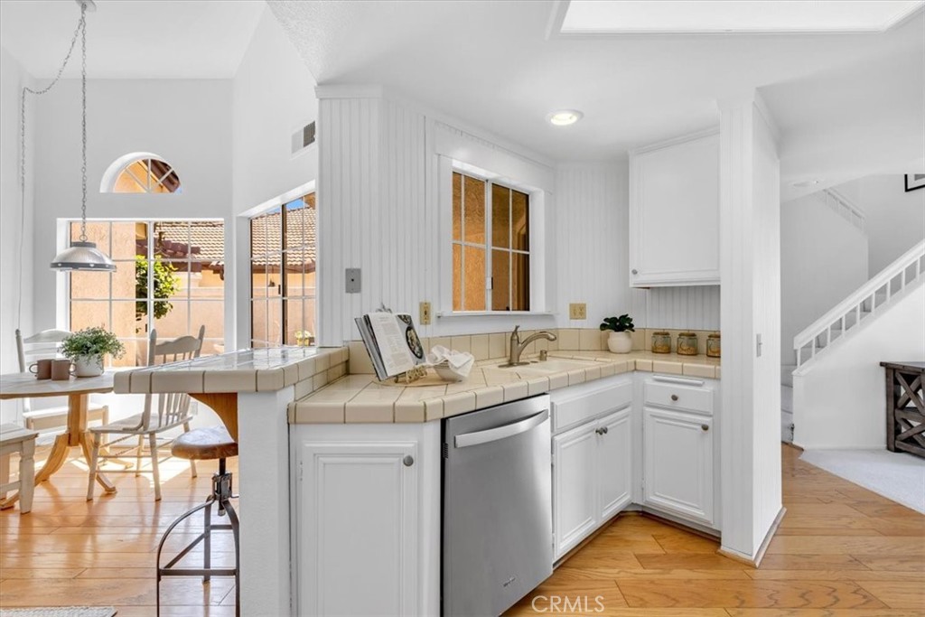 27367 Paseo Placentia