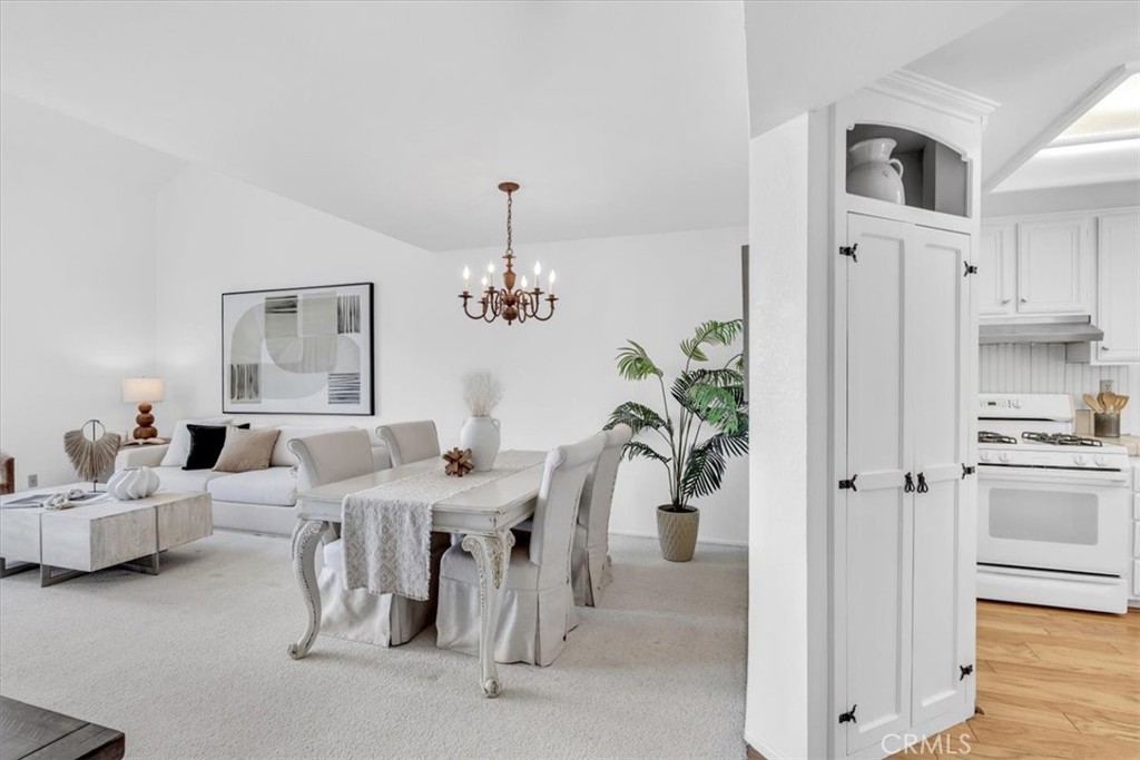 27367 Paseo Placentia