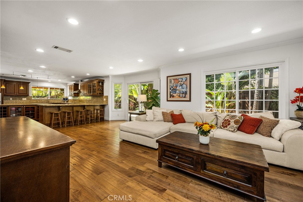 10 Whistling Isle