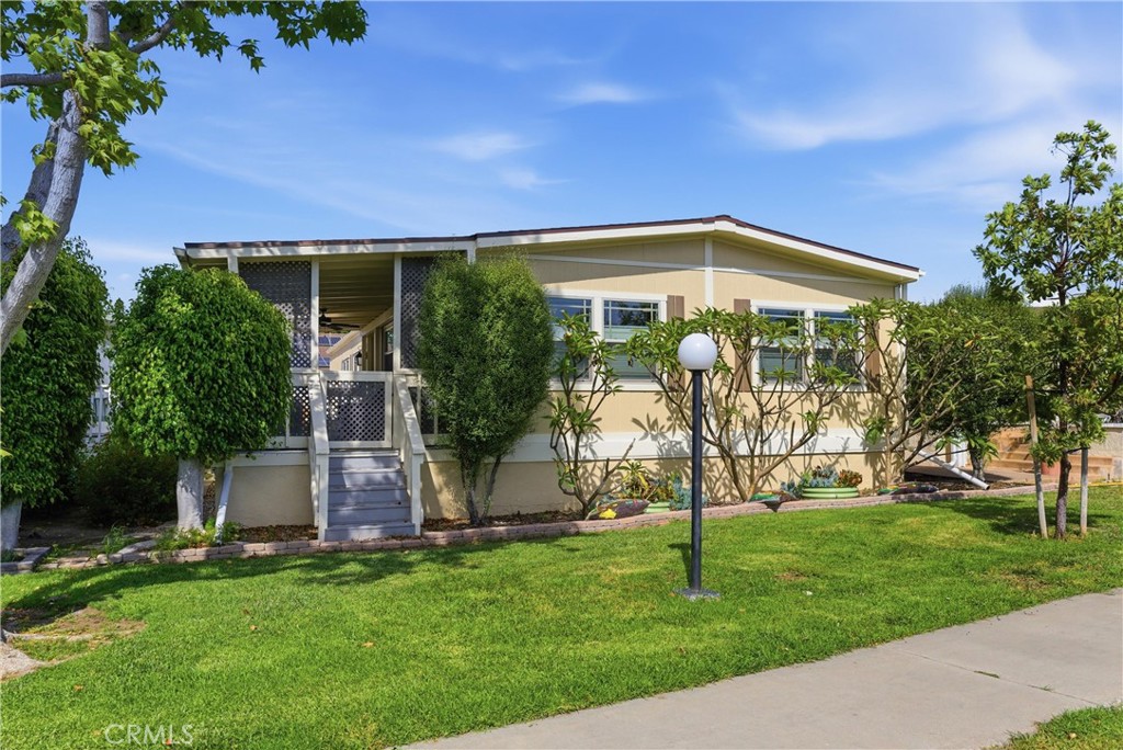 5200 Irvine 109