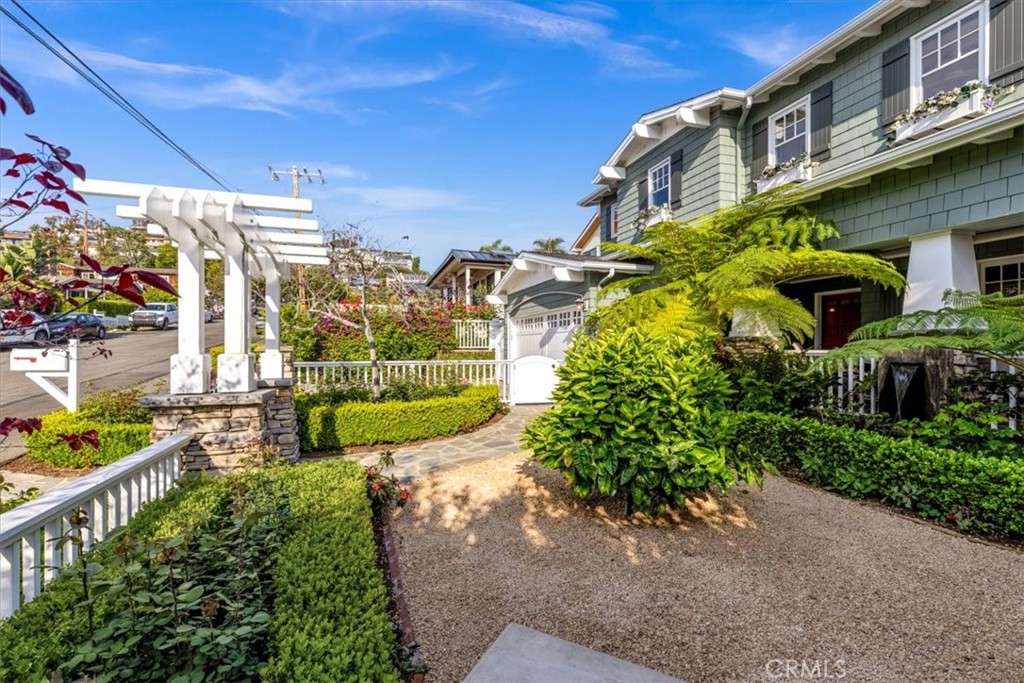 645 Oak