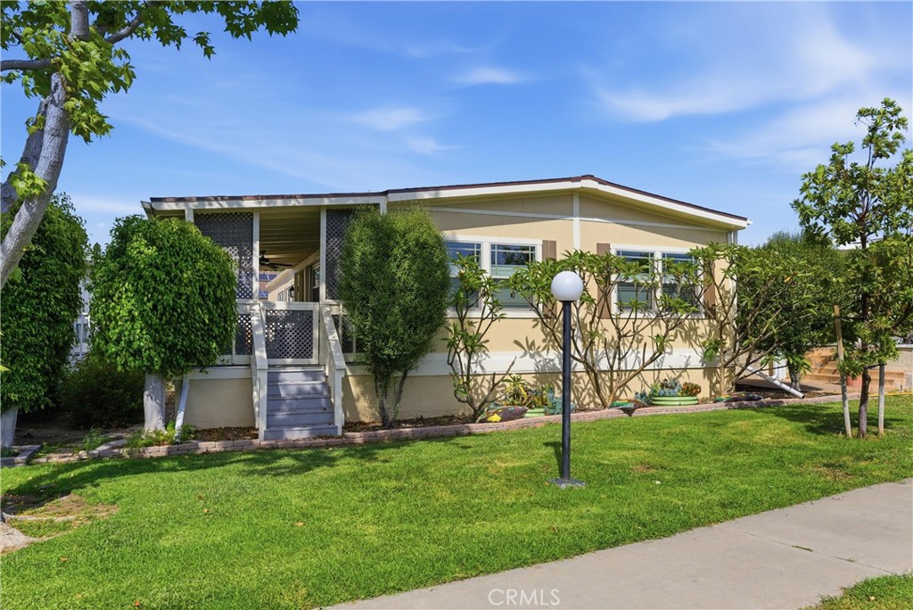 5200 Irvine 109
