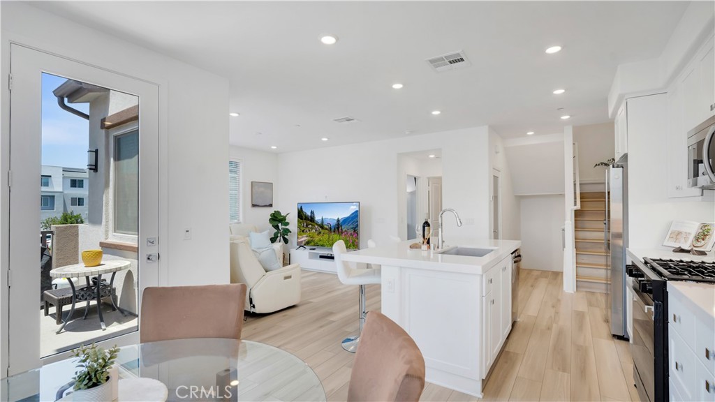 510 Bluegrass Way