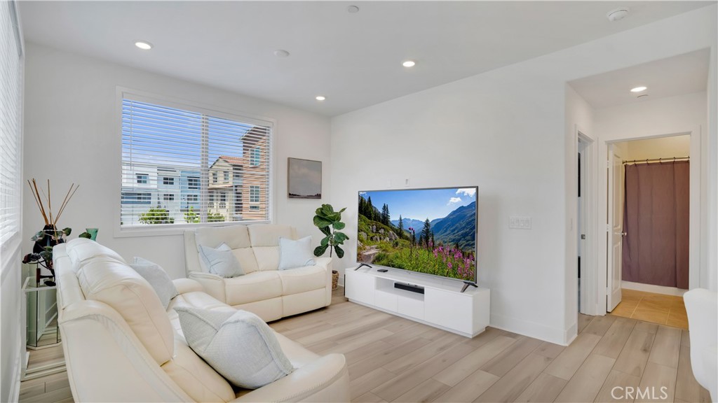 510 Bluegrass Way