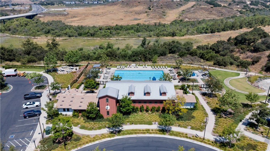 510 Bluegrass Way