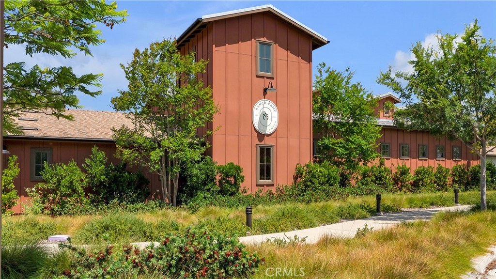 510 Bluegrass Way