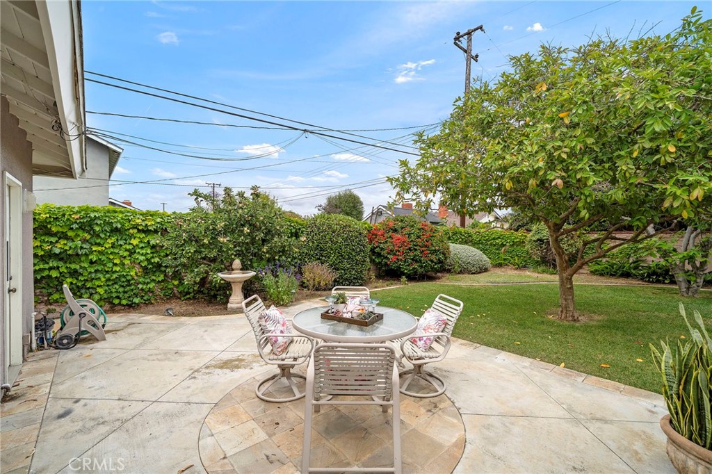 18856 Santa Mariana Street