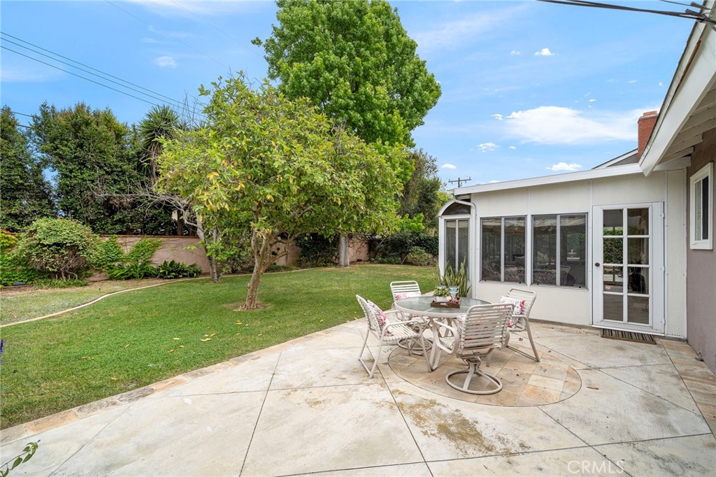 18856 Santa Mariana Street