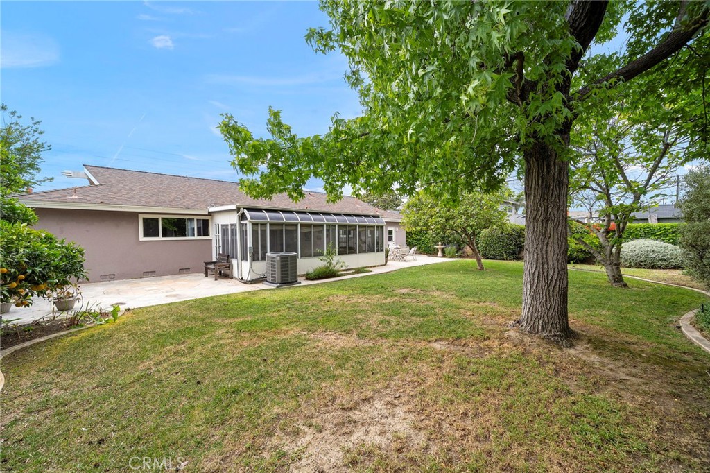 18856 Santa Mariana Street