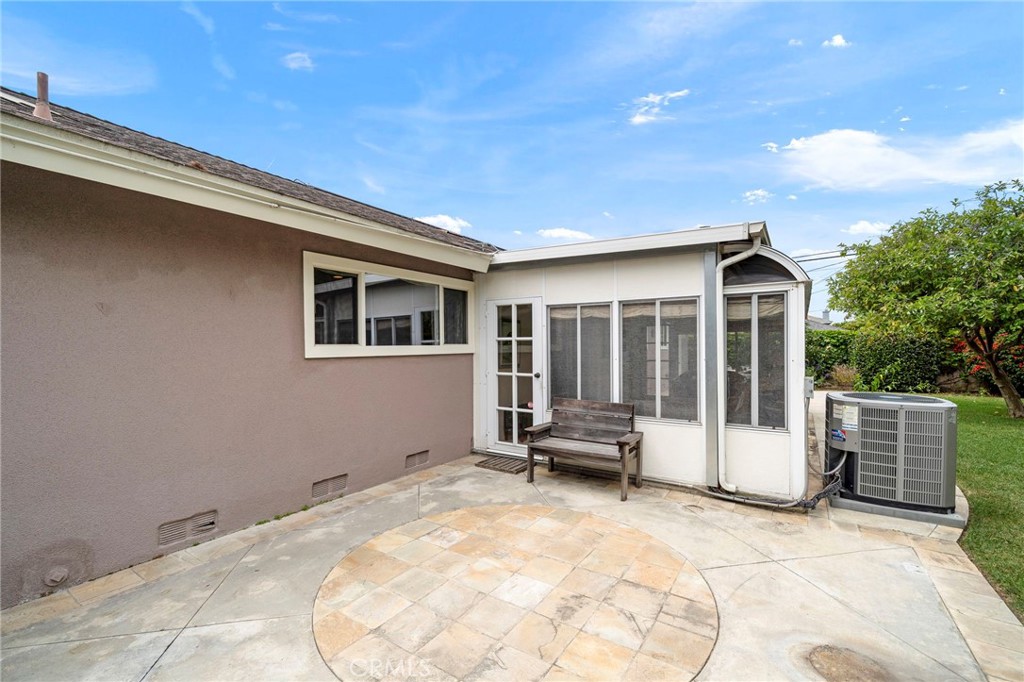 18856 Santa Mariana Street