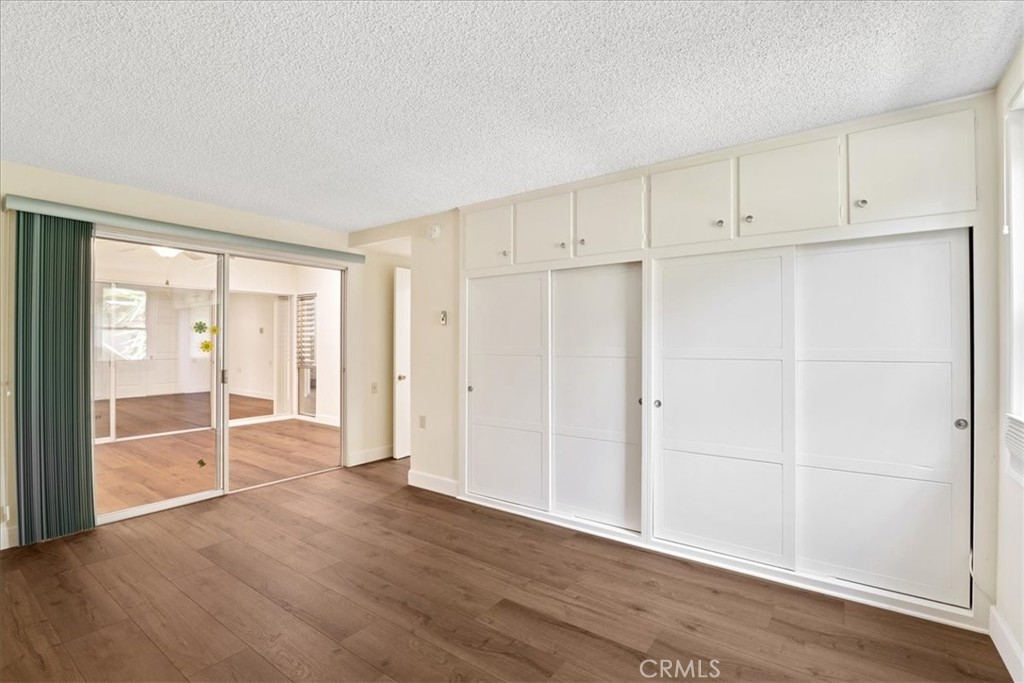 320 AVENIDA CARMEL B