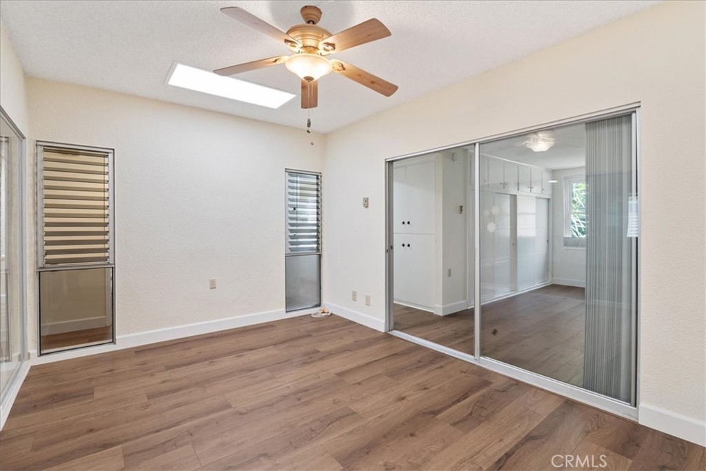 320 AVENIDA CARMEL B