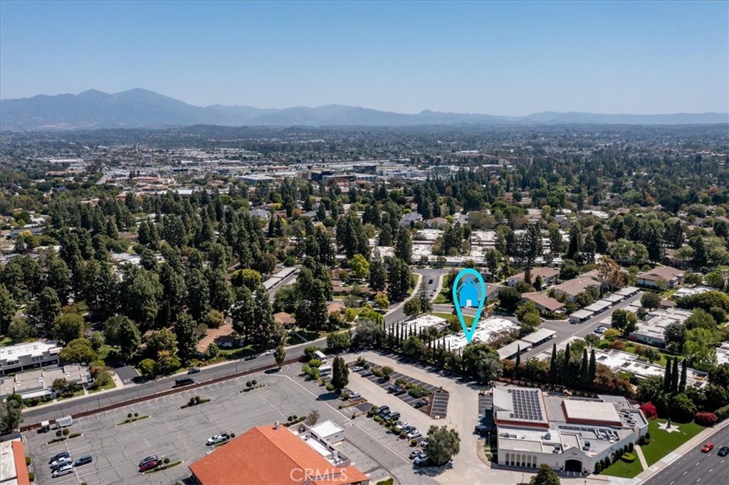 320 AVENIDA CARMEL B