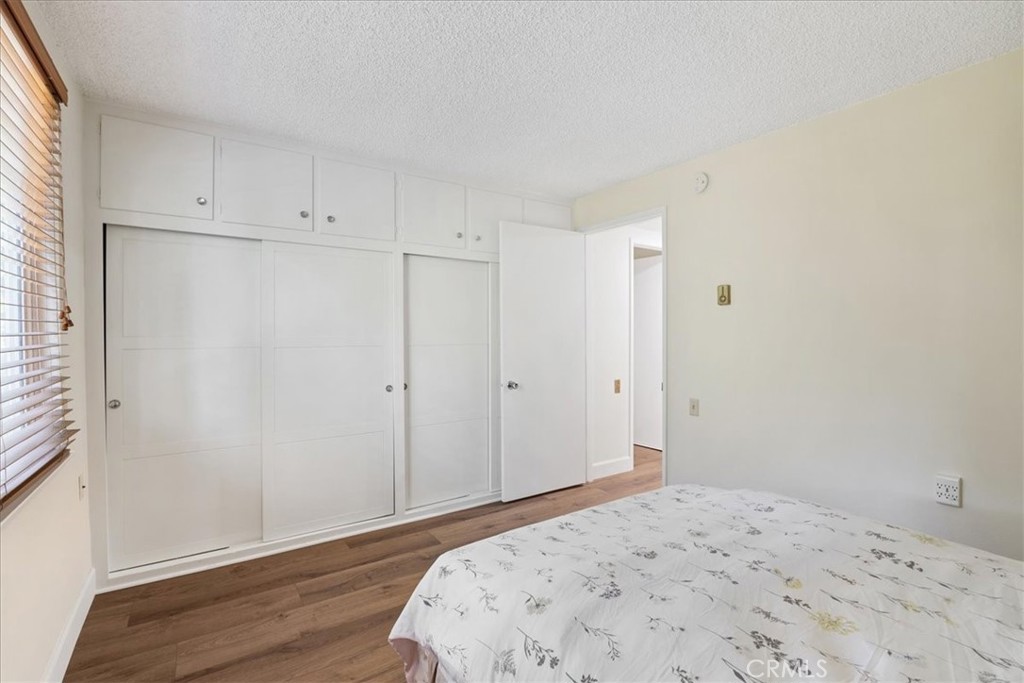 320 AVENIDA CARMEL B