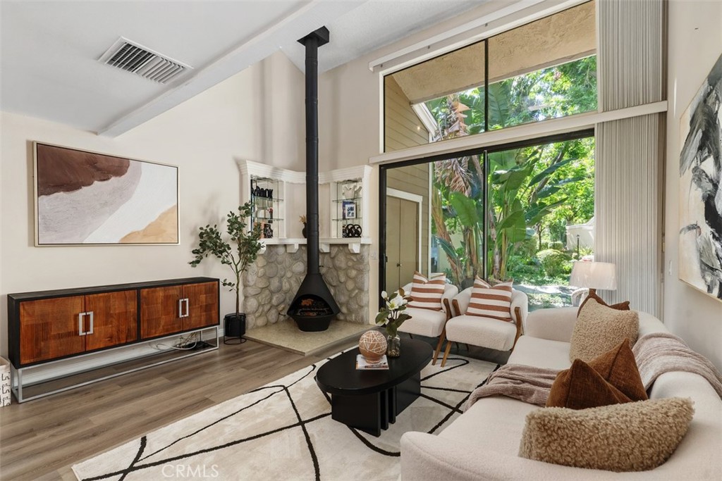 204 Pineview