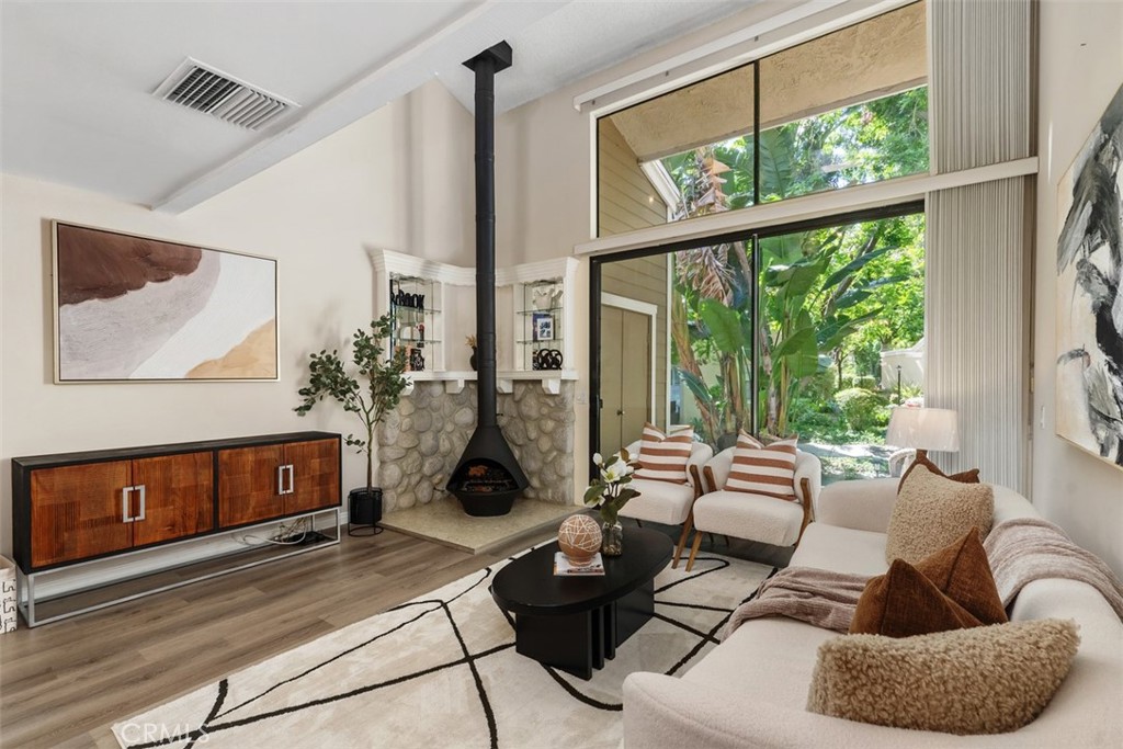 204 Pineview