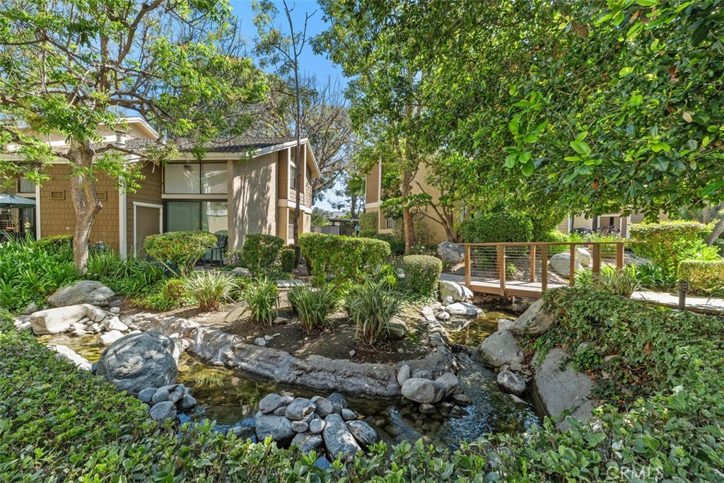 204 Pineview