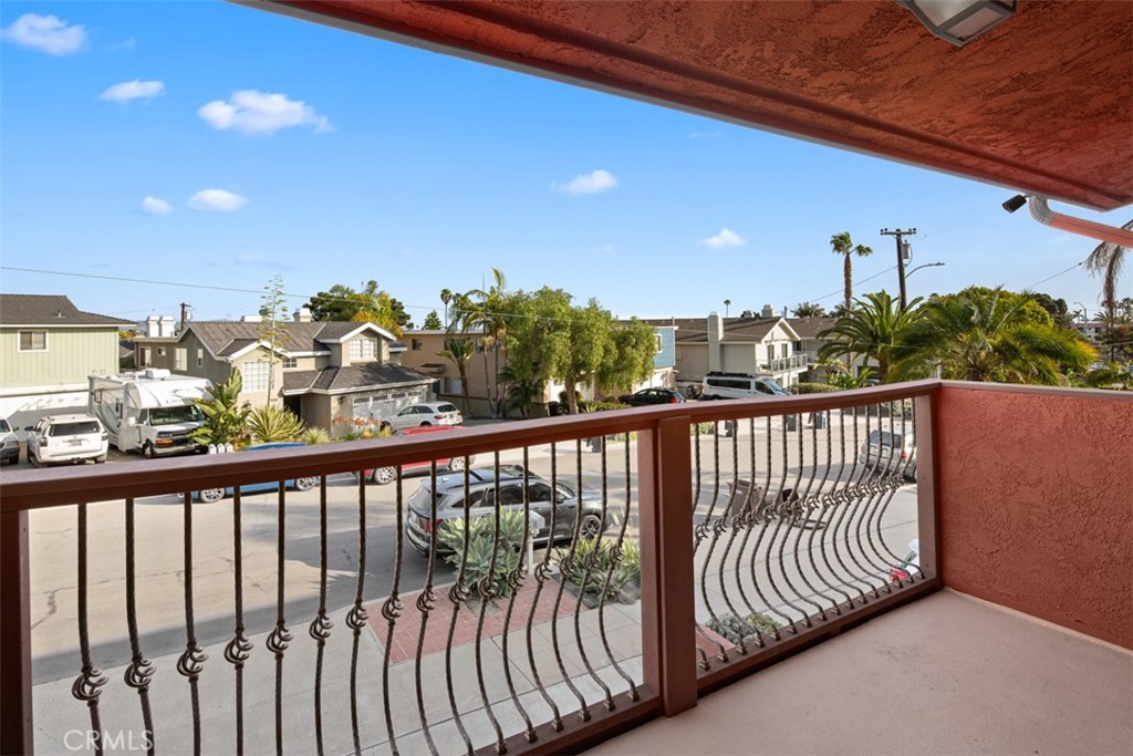 34121 Ruby Lantern B