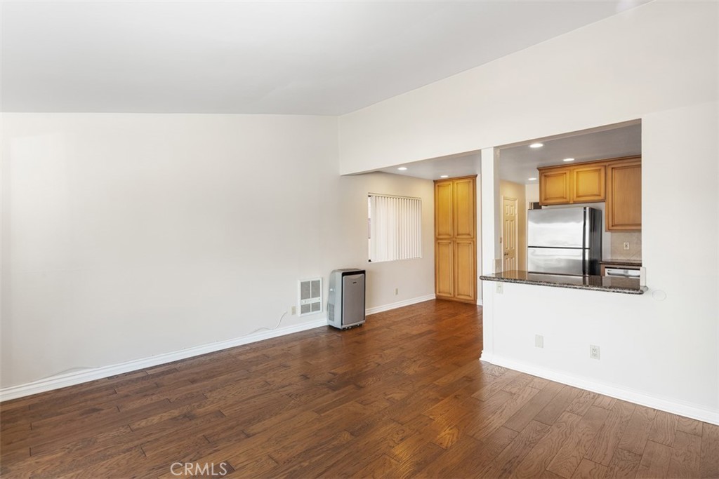 34121 Ruby Lantern B