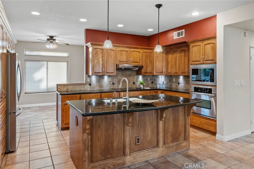 12772 Cimarron