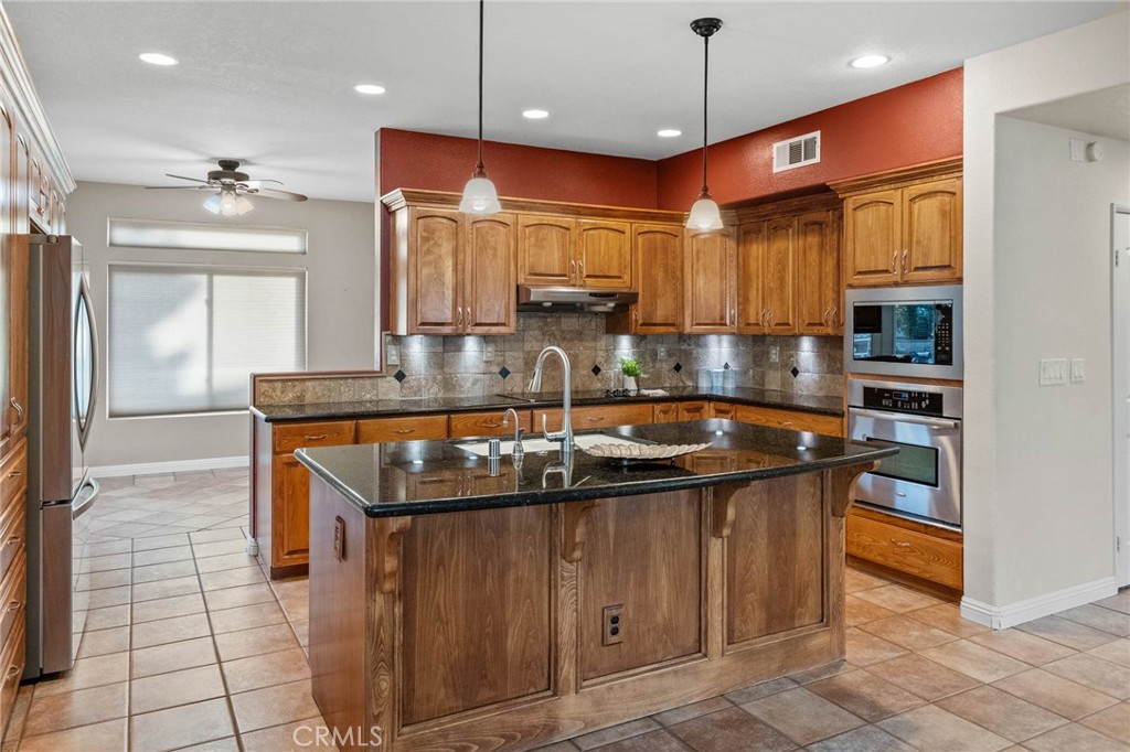 12772 Cimarron