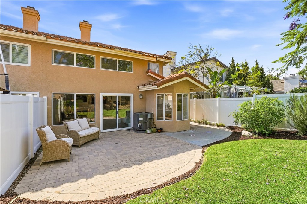 18992 Singingwood Circle