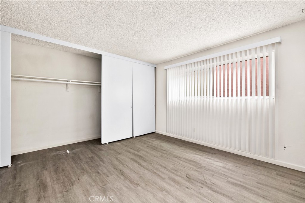 10030 Alondra 25