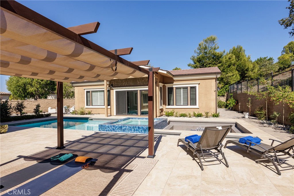 104 Shady Arbor