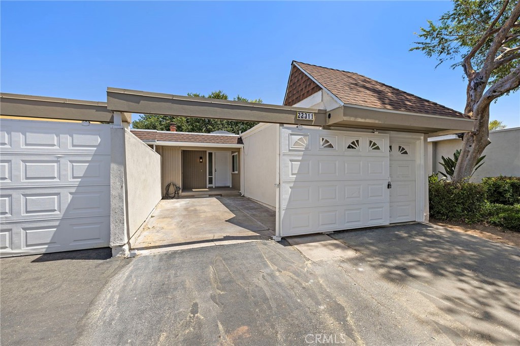 22311 Caminito Arroyo Seco