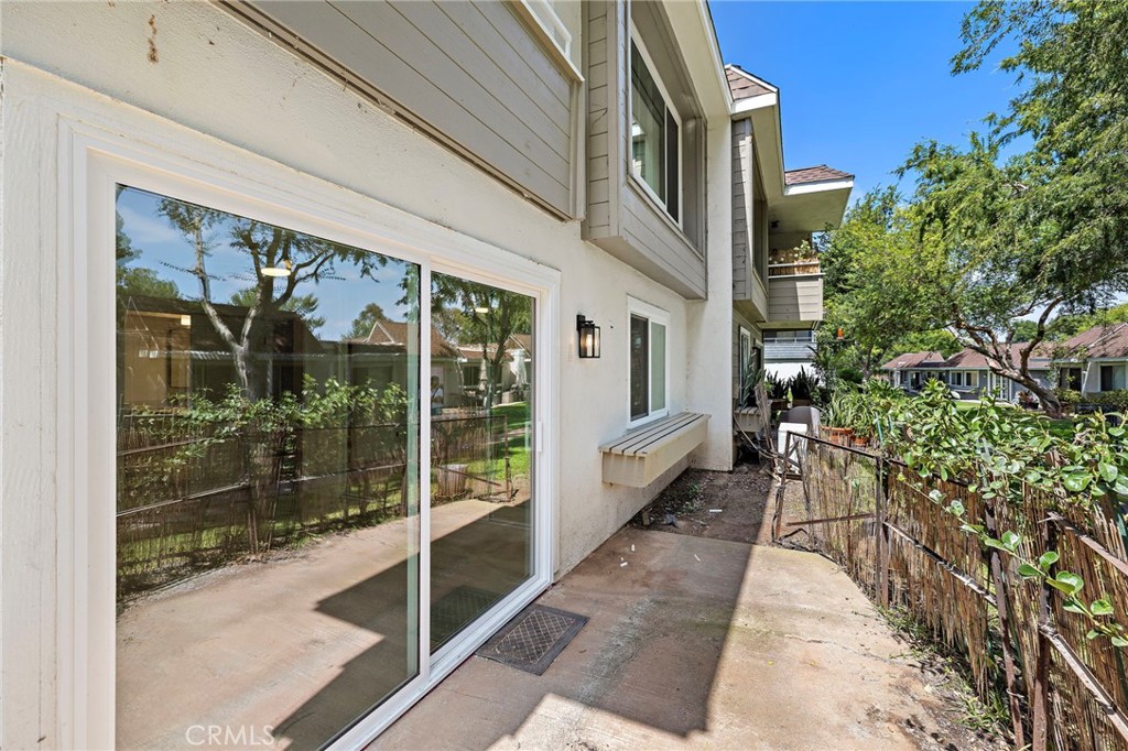 22311 Caminito Arroyo Seco
