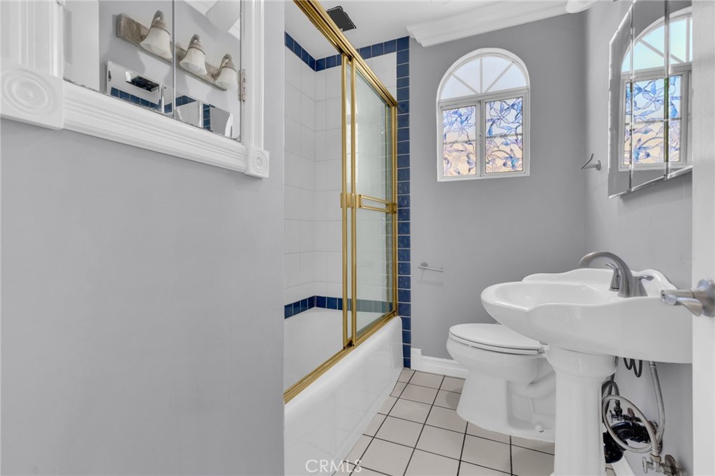 4220 Los Coyotes Diagonal