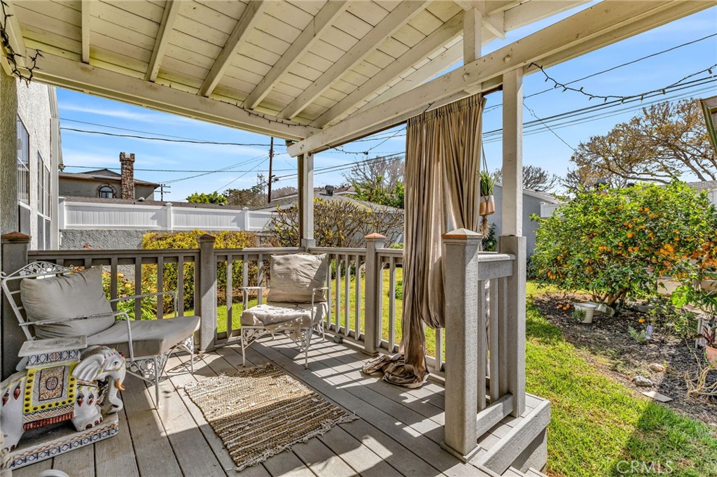 4220 Los Coyotes Diagonal