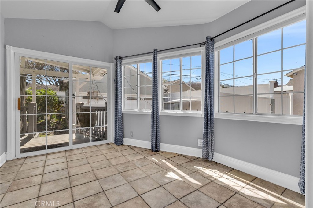 4220 Los Coyotes Diagonal