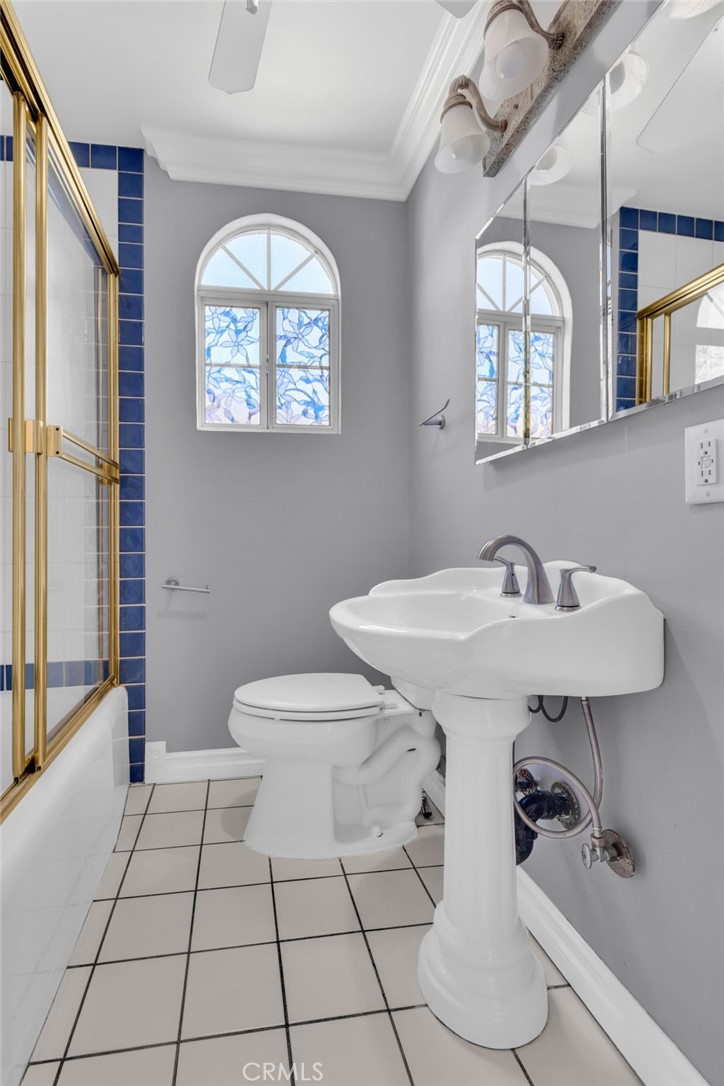 4220 Los Coyotes Diagonal