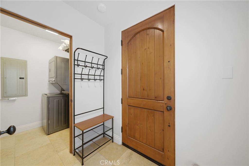 1/2 Orchid Avenue