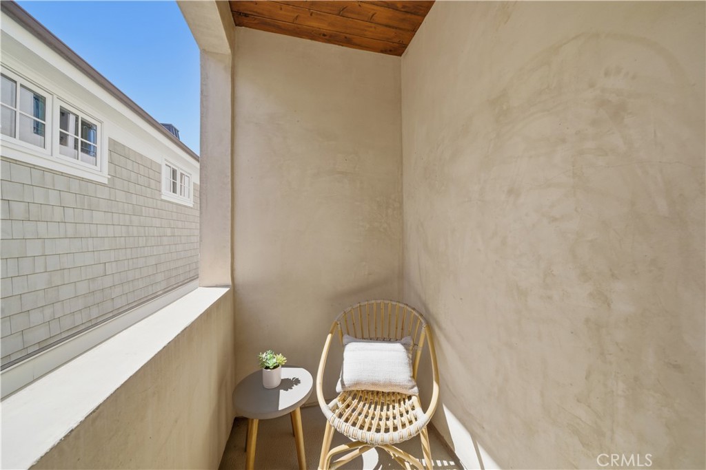 1/2 Orchid Avenue
