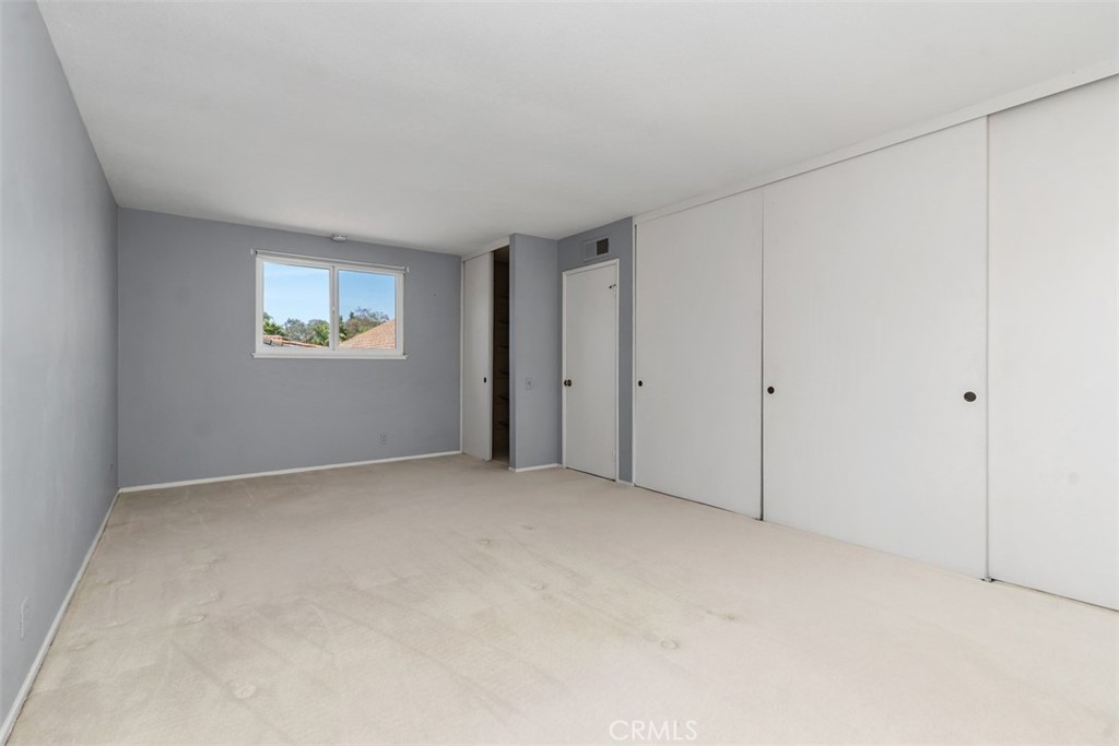 27048 Santa Susana
