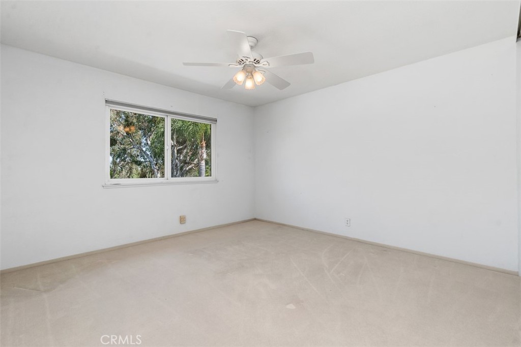 27048 Santa Susana