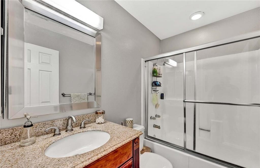 87 Briarglen