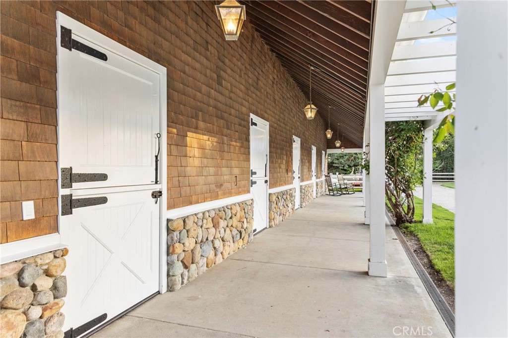 31922 Paseo Monte Vista