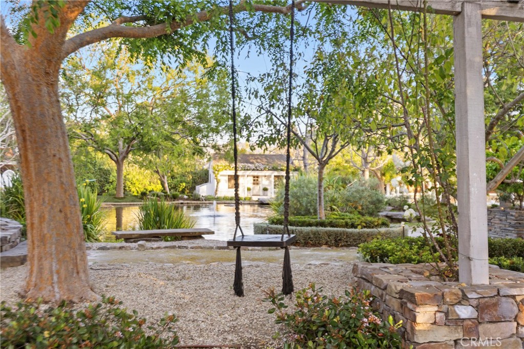 31922 Paseo Monte Vista