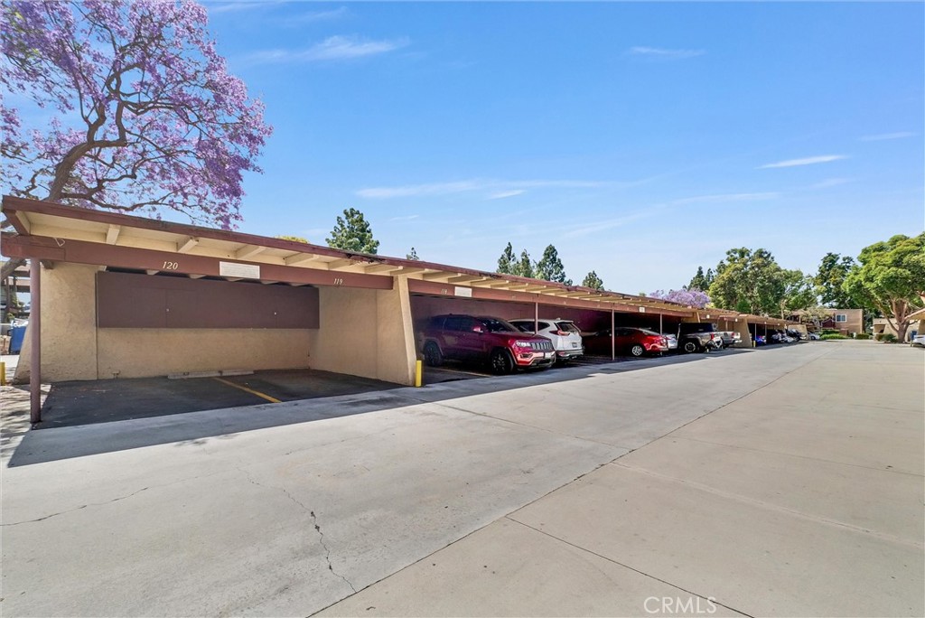 1010 W Macarthur Boulevard 118