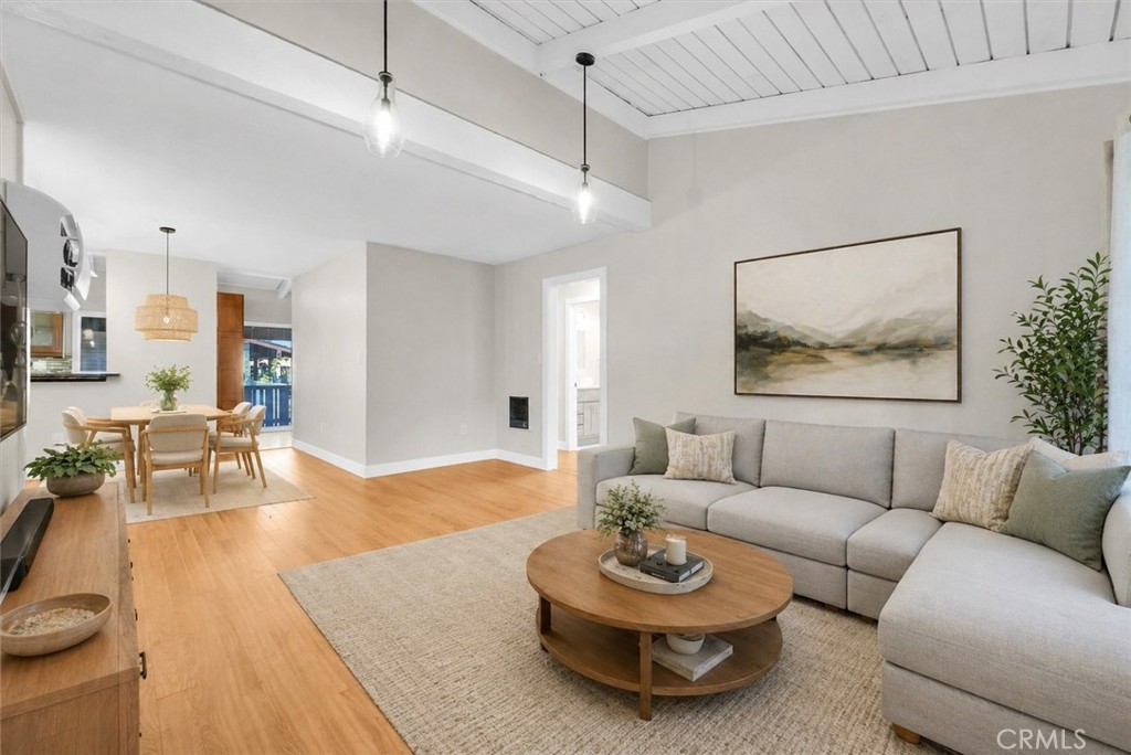 1010 W Macarthur Boulevard 118