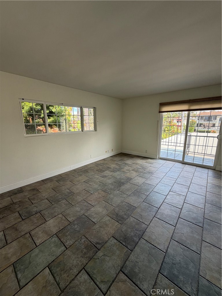 24322 Santa Clara 3