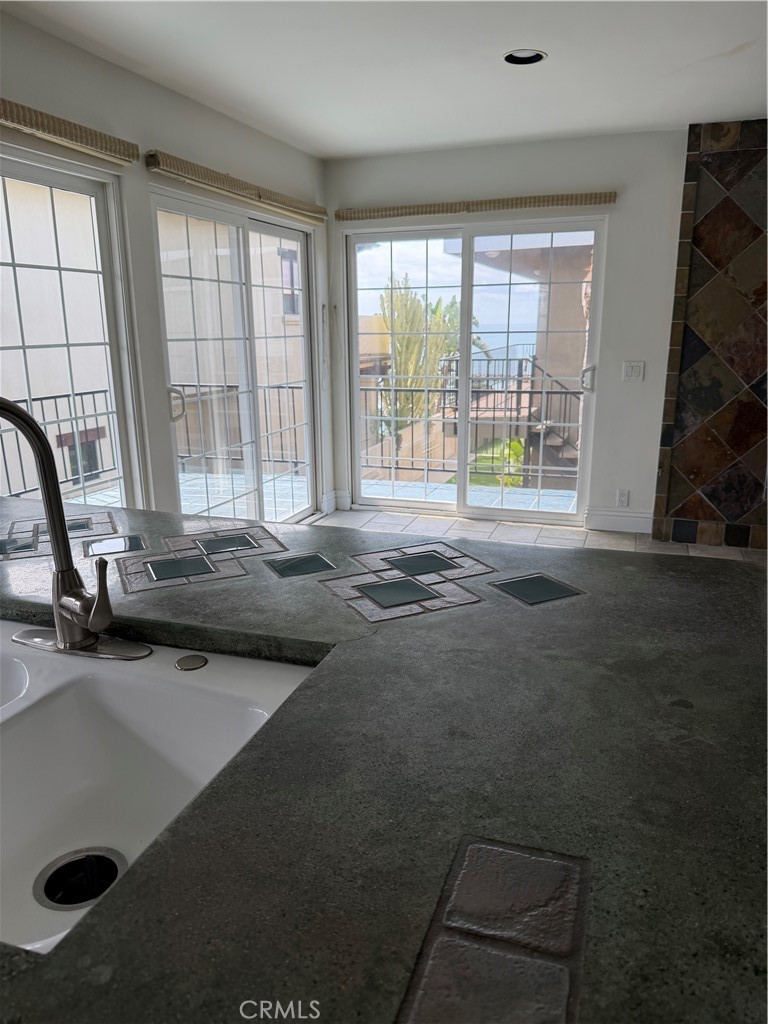 24322 Santa Clara 3